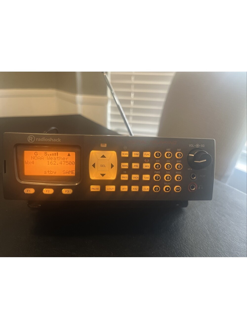 RADIO SHACK PRO-652 Desktop/ Mobile Radio Scanner DIGITAL SCANNER - Power Tested